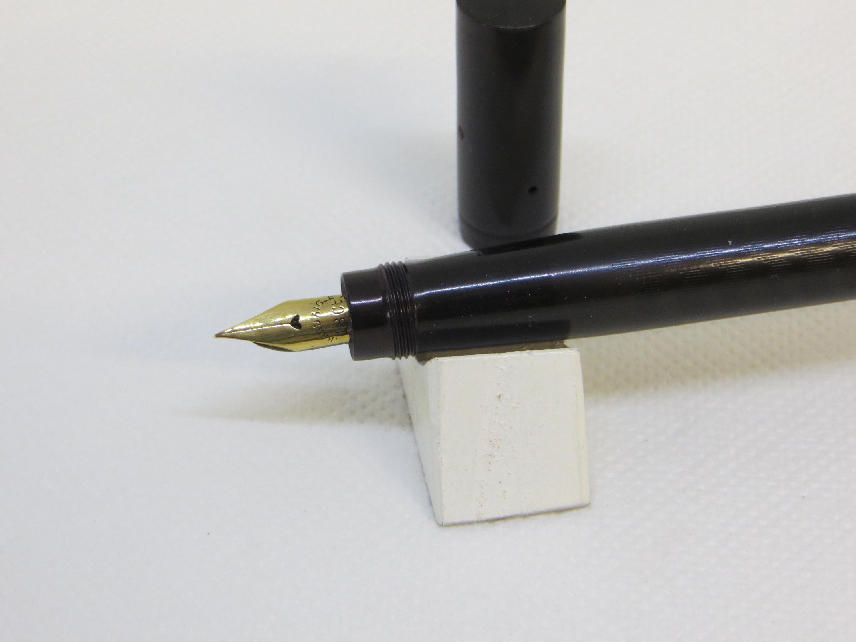 Stylo Plume Vintage - Occasion - Marque Et Modèle à Vérifier