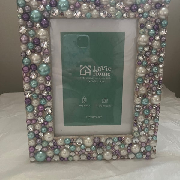 Customizable Pearl Picture Frame