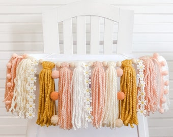 Boho Daisy Birthday High Chair Yarn Tassel Banner, High Chair Banner, Cake Smash Backdrop Banner, First Birthday, Monthly Banner