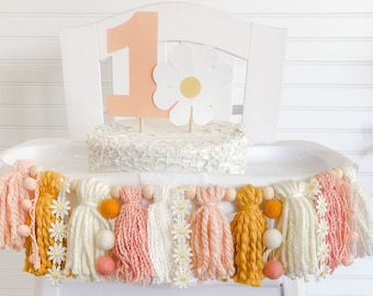Boho Daisy Birthday High Chair Yarn Tassel Banner, High Chair Banner, Cake Smash Backdrop Banner, First Birthday, Monthly Banner