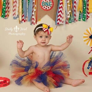Tutú de circo para el primer cumpleaños, tutú de carnaval, tutú rojo, real y amarillo, tutú de circo para sesión de fotos con pastel.