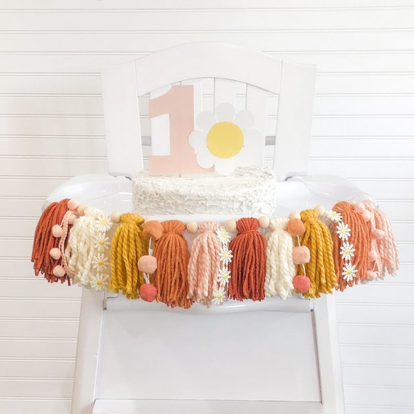 Boho Daisy Birthday High Chair Yarn Tassel Banner, High Chair Banner, Cake Smash Backdrop Banner, First Birthday, Monthly Banner