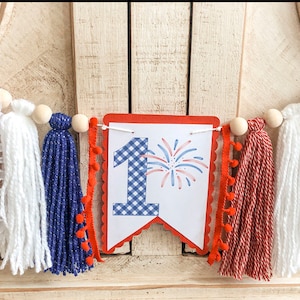 Patriotic Firework Red White Blue, High Chair Yarn Tassel Banner, High Chair Banner, Cake Smash Backdrop Banner, First Birthday,