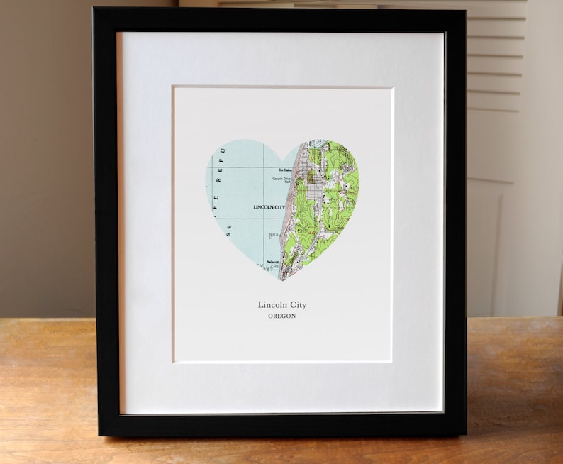 Lincoln City Oregon Heart Map Print, Small Town Map Art, Hometown Map Gift, Heart Map Print, Gift for Friend, Anniversary gift image 2