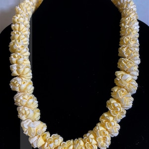 Ivory Pikake Blossom Ribbon Lei: Hawaiian Wedding Lei