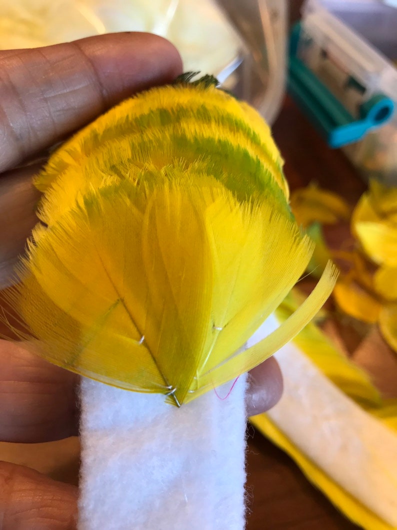 tutorial Make Hawaiian feather hatband tutorial for lei humu papa kit incl feathers needle thread,nipper base key directions