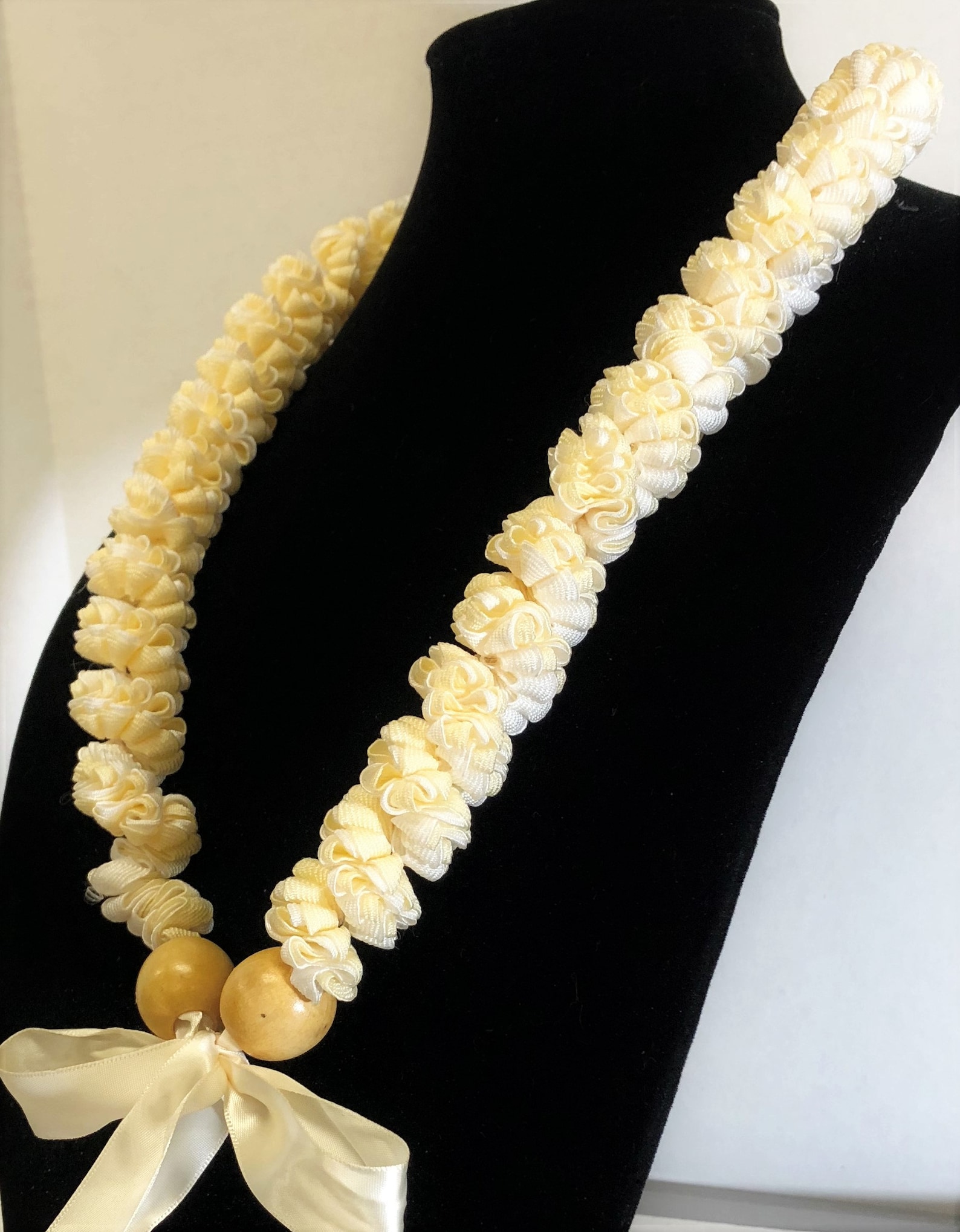 Ribbon Lei Pikake Blossom Ivory and White Hawaiian Wedding Etsy