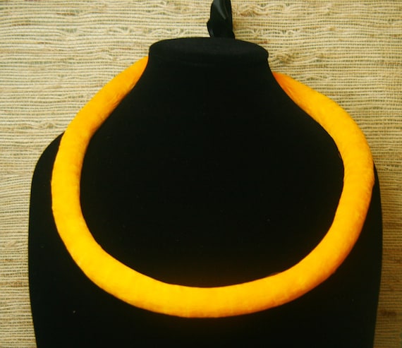 Leihulu kamoe second no.4（yellow） Hawaiian Feather Lei Handmade Lei Kamoe of Dyed Goose Shadowbox