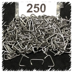 250 Hog Rings (Corrosion Resistant) 3/4&quot; Seat Upholstery Fence Cage Netting Trap USA MADE