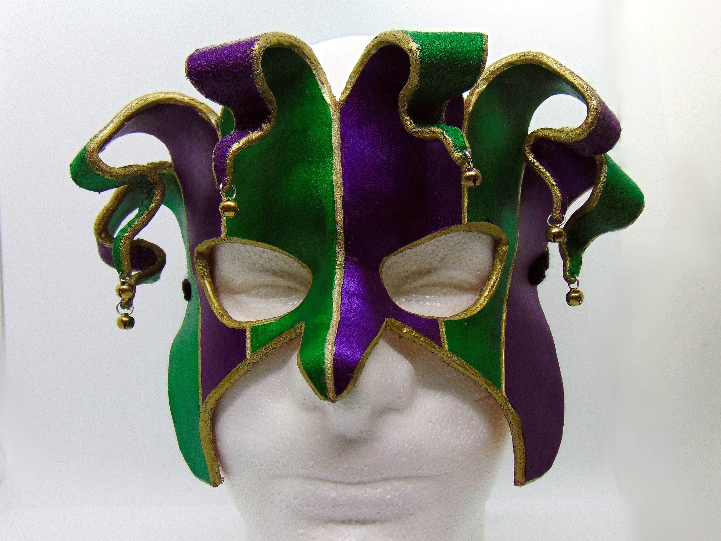 Toyvian Full Face Mask Cosplay Costume Prop Jester Mask Masquerade Vintage  Venetian Mardi Gras Mask for Party Costume (Purple and Black Purple Eye,  Girls Style) - Jester Planet