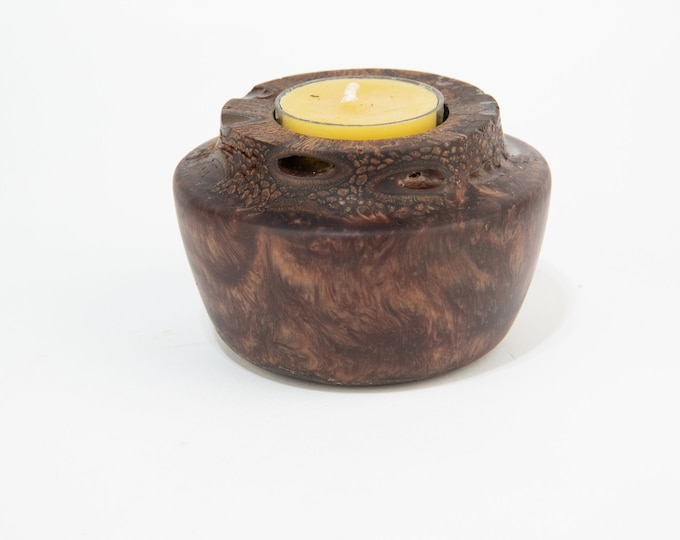 Tea light with dyed epoxy resin and banksia cone , tp322