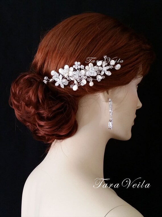 Crystal & Pearl Floral Bridal Hair Comb - Silver Tone Deena - Exquisite floral Crystal and pearl bridal hair comb  main image 4