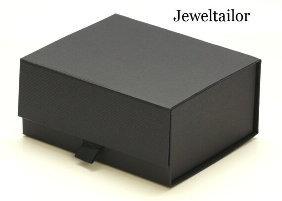 PERSONALISED* GIFT* A5* SHALLOW SNAPSHUT* BOX*, LUXURY* KEEPSAKE* BLACK*