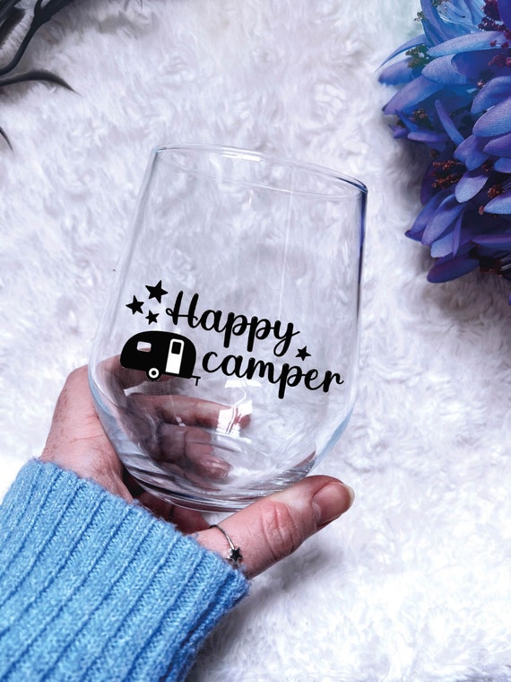 Happy camper wine glass, Camping glass, Camper van, Caravan gift, Traveller wine glass, Camping life, Caravanning gift, Adventure awaits