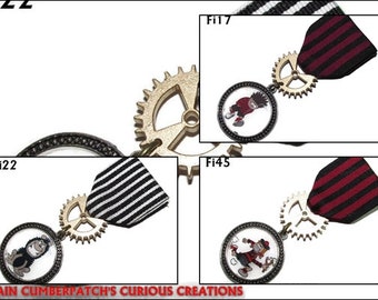 Steampunk Medal Pin Drape Badge Brooch Cartoon Dog Muttley Wacky Races - Foto 7