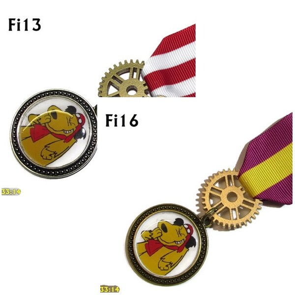 Steampunk pin drape medal badge brooch Muttley Wacky Races on striped ribbon red/white, burgundy/yellow #MFi16, 13