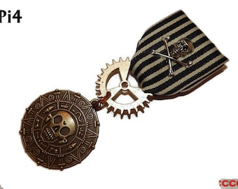 Steampunk pin badge brooch medal bronze Pirates of the Caribbean #MPi04