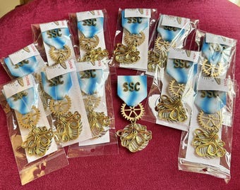 Steampunk pin badge brooch medal gold octopus kraken silver vortex SSC
