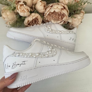 Bridal Custom Pearl & Swarovski Nike Air Force 1 with married name / Wedding Nike sneakers / Wedding day Nike Air Force 1 / Wedding date