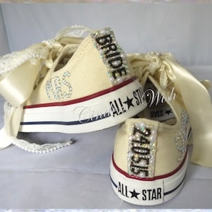Converse crema para boda / Converse con nombre y fecha / Converse vintage / Converse con encaje / broche / romántico / Converse con encaje / único /