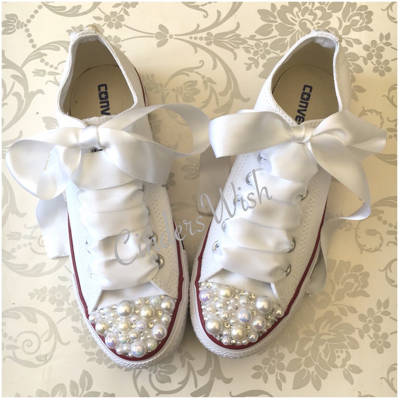 Pearl Converse / bridal converse / wedding converse/ bride converse / customised converse  / unique sneakers 