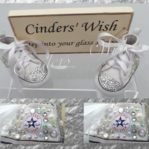 Baby Converse / Blütenmädchen / Brautschuhe / glitzernde Babyschuhe / Taufschuhe / Hochzeitsboots / Strassschuhe