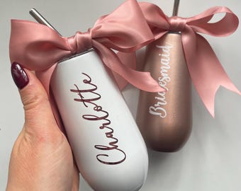 Bridesmaid gift Champagne Insulated tumbler / Name white tumbler Bridal party gift / Bridesmaid gift / Bride to be cup / Wedding gift