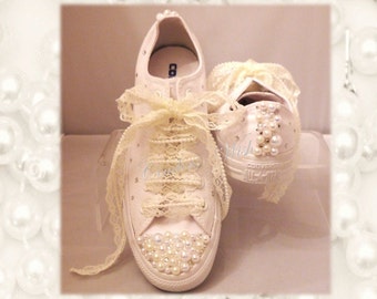 Wedding converse / lace shoes / brides converse / premium range /pearl converse / vintage / delicate / romantic / White wedding