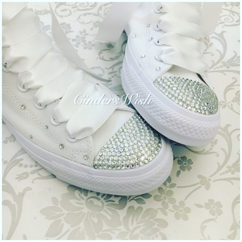 white glitter converse high tops