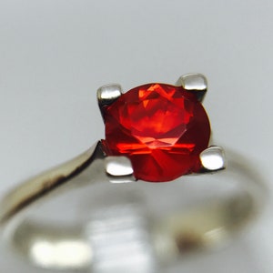 Nice 1ct Mexican Fire Opal Ring on Genuine Sterling Silver.