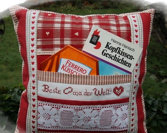 Beste Oma der Welt, Uroma Geschenk Geburtstag Kissen,  Kissenbezug mit Spruch bestickt, Landhaus  rot weiß beige, per Hand gestickt