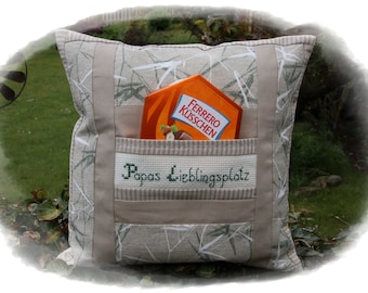 Geschenk Vater Papa, Männerkissen, Vatertag Kissen  Papa Geburtstag, Kissenbezug bestickt beige grün  Patchwork, Papas Lieblingsplatz