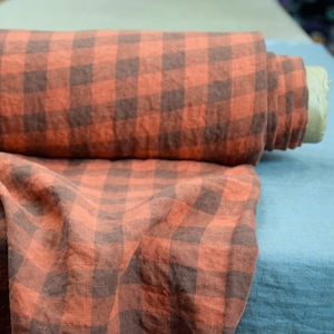 Tkanina lniana „Stella Red-Orange & Gray Gingham”, najwyższej jakości 100% czysty len, 190 g/m2 (5,8 uncji), jaskrawopomarańczowy kolor Pantone 17-1464. BRAK W MAGAZYNIE.