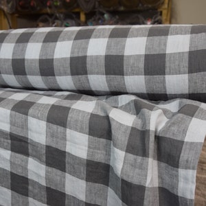 Tymczasowo NIEDOSTĘPNE. Czysta tkanina 100% lniana Margarita Chessboard Check Cool Gray 190gsm. Ciemnoszara i jasnoszara krata Cool Grey 4,50 cm.