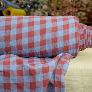 Tkanina lniana Stella Blue/Red Gingham 190gsm (5.7oz/yd2). Czerwona i bardzo peri Pantone 2 cm kratka. Premium 100% len. Miękka, drapowana. BRAK W MAGAZYNIE.