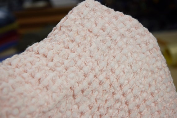 Linen/cotton 48/52% fabric Gloria Waffle Cream Pink 250gsm (7.70 oz/yd2). Fluffy, soft. The last piece 1.20x0.40m (47"x16"), IN STOCK.