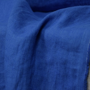 Pure linen fabric Gloria Classic Blue from LINENGRAPHY. Middle weight, dense, not sheer, plain.  Classic Blue is elegant in its simplicity, deep and saturated sky blue color. Aesthetic, strong and durable.
Natural, organic, eco-friendly, antistatic.