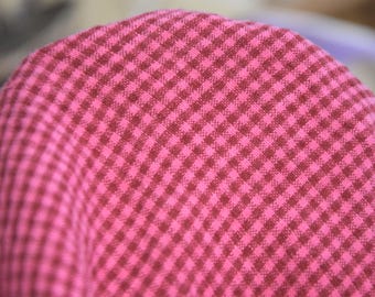 100 % reines Leinen, Stoff „Augusta“, Meterware. Rot-rosa Vichy-Karo, 3 mm feine Karos, mittelschwer (170 g/m²), weich, vorgeschrumpft, geknittert.