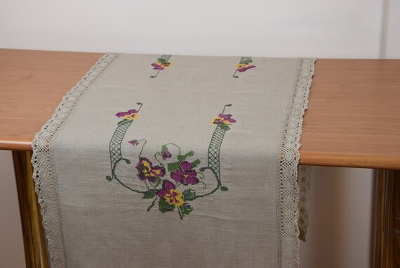 Ready to ship. TABLE RUNNER, 100% linen, undyed flax color, embroidered, lace borders. Stone washed. Dimensions 45x150cm-18x59".