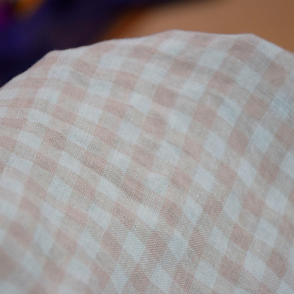 IN STOCK. 100% linen fabric Aurora Shooting Sea Gingham 160gsm(4.80oz/yd2). Colors: muted violet-pink/shimmering pale teal. Pantone 12-5209.