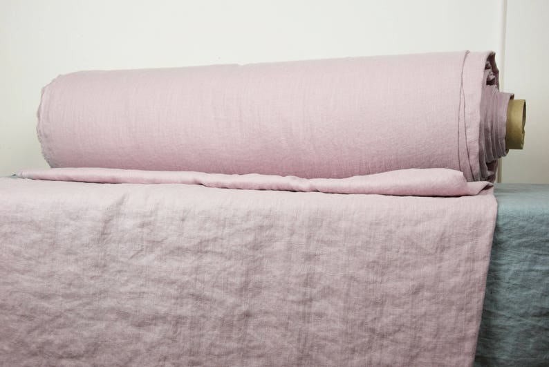IN STOCK. Pure 100% linen fabric Gloria Dogwood 200gsm 5.90oz/yd2. Muted dusty pink, lavender-violet hue. Softened. Widht 145cm 57. image 4
