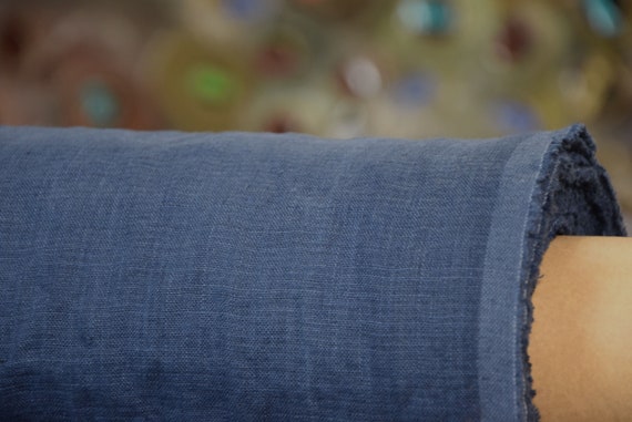 Tissu de lin en Assez pur 100 % Gloria vieilli marine 190 g. Assez en sombre teinte de bleu avec effet « wash-out ». Dense, lavé-adoucie. c8abf5 Tissu de lin en Assez pur 100 % Gloria vieilli marine 190 g. Assez en sombre teinte de bleu avec effet « wash-out ». Dense, lavé-adoucie. c8abf5