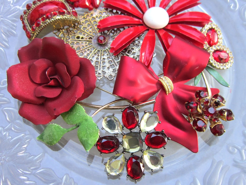 brooches and earrings Beautiful vintage red rhinestone enamel jewelry lot estate jewelry