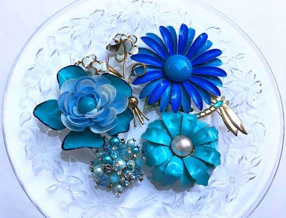 Vintage 6 piece teal blue floral brooch lot - image 1