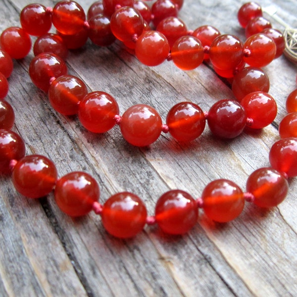 Vintage hand knotted carnelian bead necklace