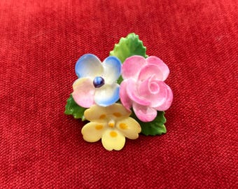 Vintage Cara porcelain flower brooch