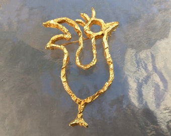 Vintage Brutalist openwork gold tone metal rooster brooch signed Joy