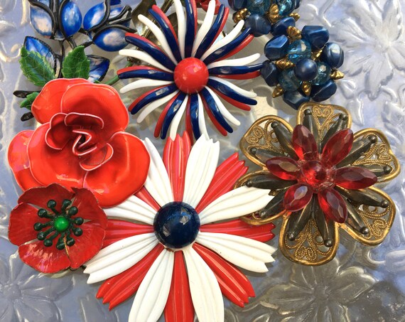 Red White and Blue 8 piece jewelry lot - image 3