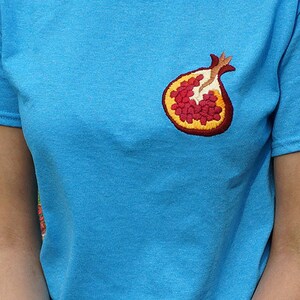 Pomegranate T-shirt hand-embroidered image 5