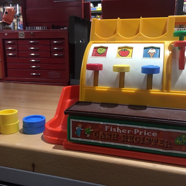 Vintage 1974 Fisher Price Cash Register Counting Teaching Change Pre School Elementary School